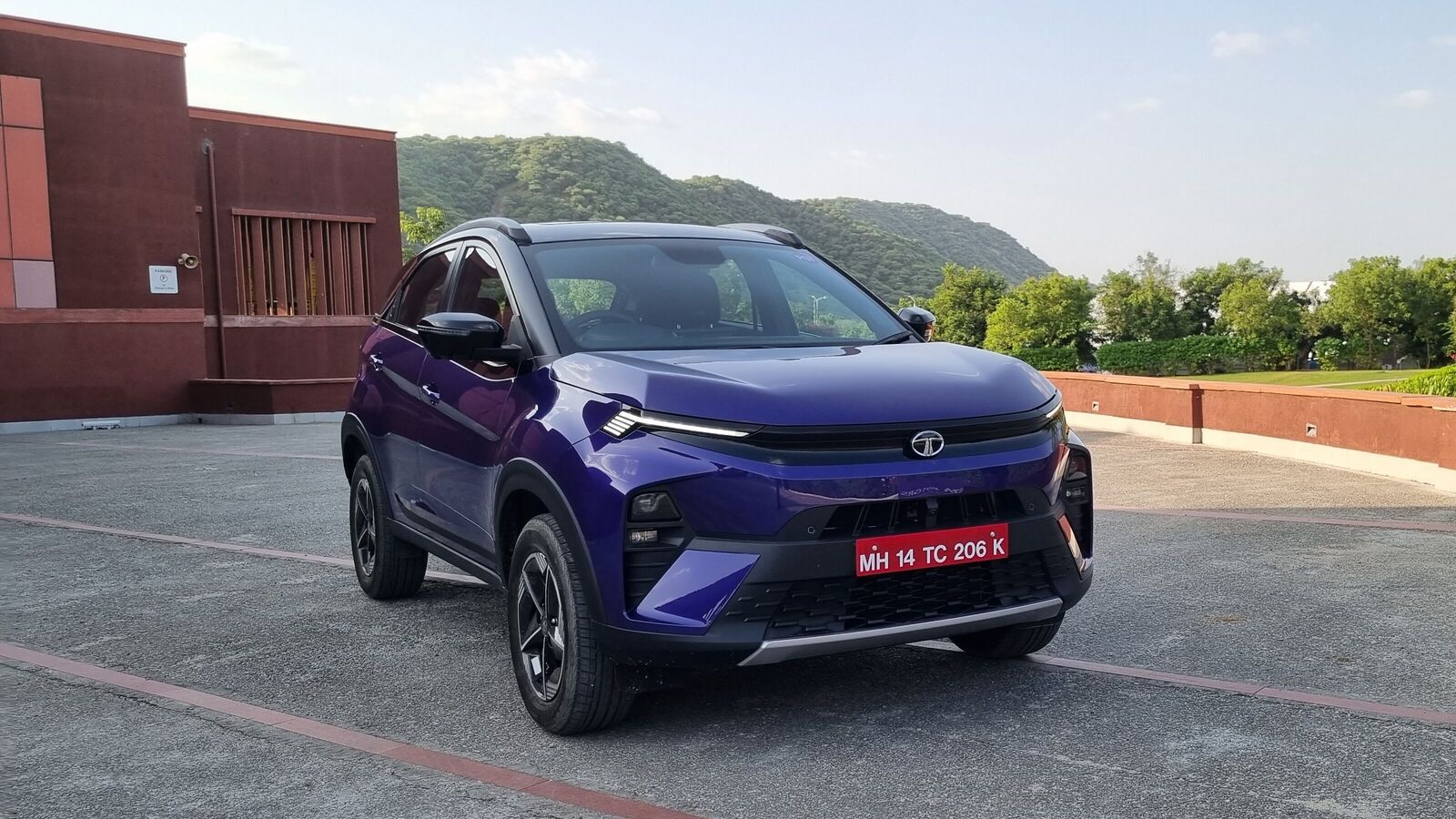 Tata Nexon Facelift 1706691401261 1729997857669.jpg