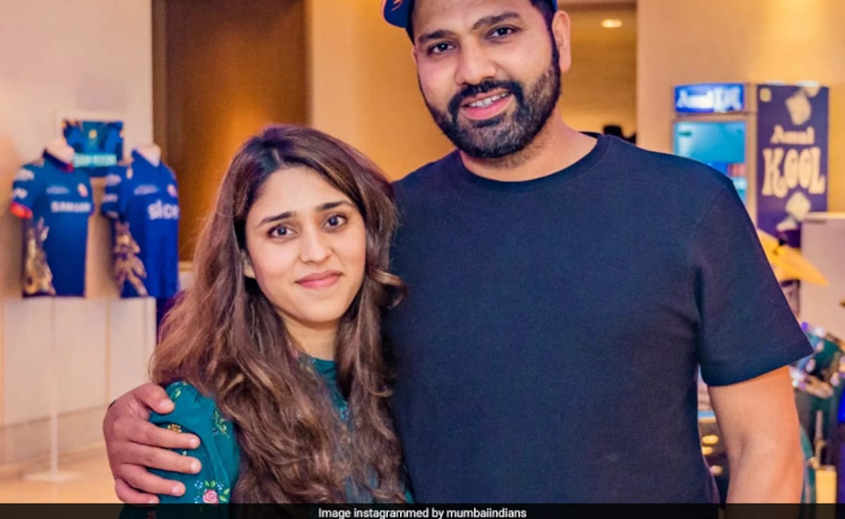 Omv2ksto Rohit Sharma And Ritika Sajdeh 625x300 21 December 23.jpg