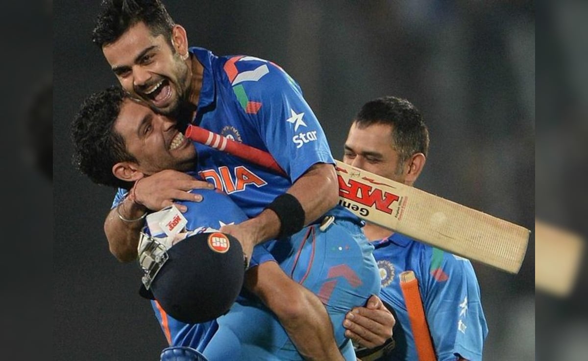 Pa71q4qo Yuvraj Singh And Virat Kohli 625x300 05 November 24.jpg