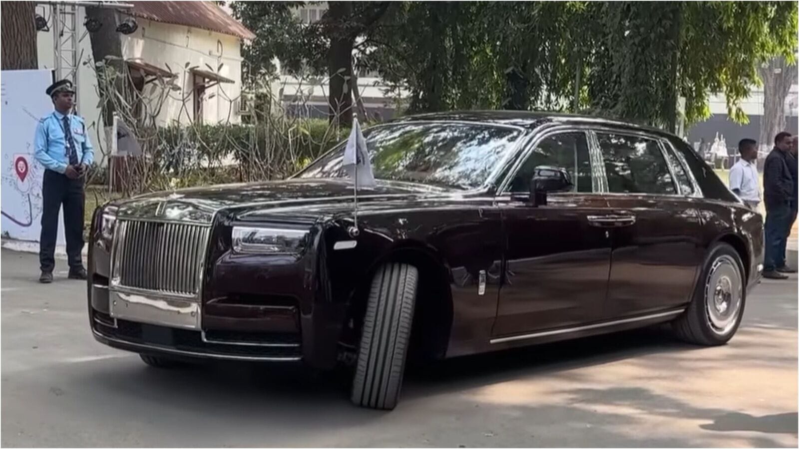 Rolls Royce Phantom Yohan Poonawalla 1736853952391 1736853955419.jpg